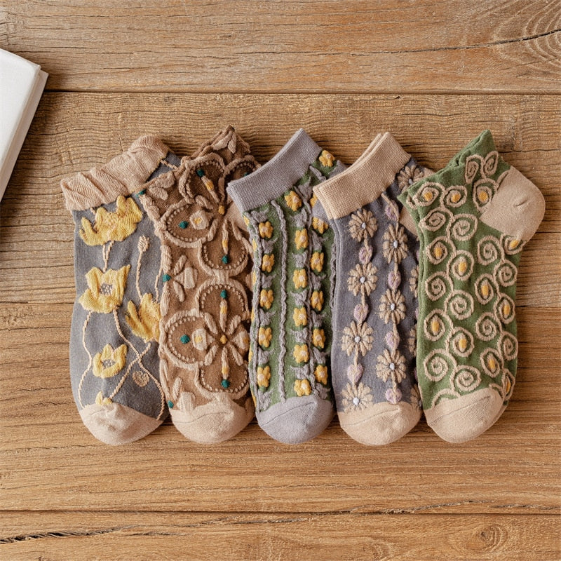 5 Pairs/ Lot Woman Socks Harajuku Retro Embroidery Spring Kawaii Cute Socks Lolita Socks Lace Flower Crew Socks Christmas Gift