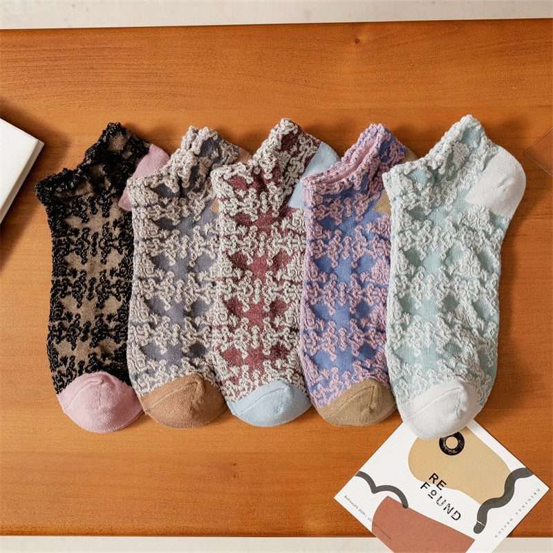 5 Pairs/ Lot Woman Socks Harajuku Retro Embroidery Spring Kawaii Cute Socks Lolita Socks Lace Flower Crew Socks Christmas Gift